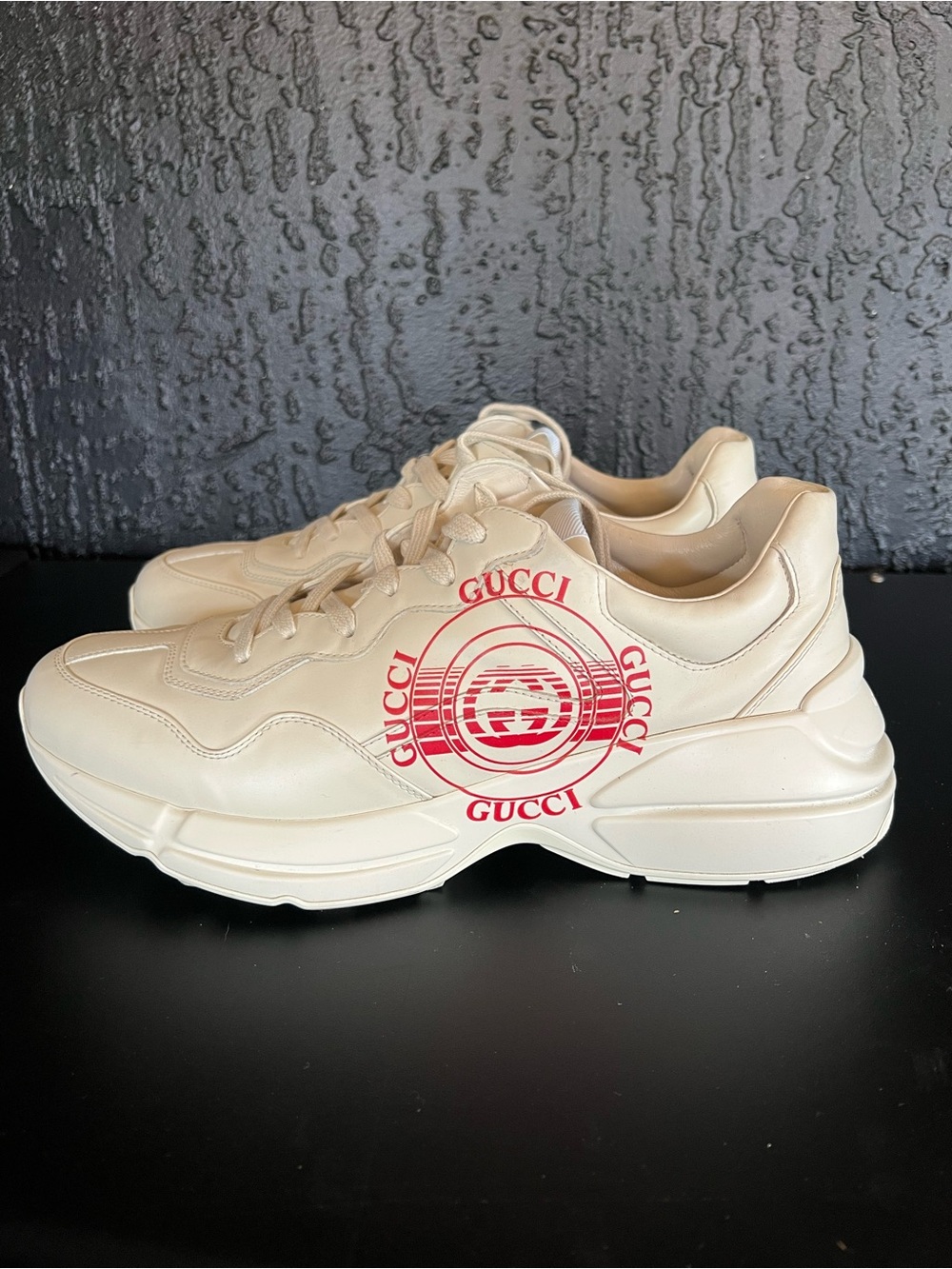 Gucci Women’s Sz 10 Rhyton Disk Print Leather Sneakers